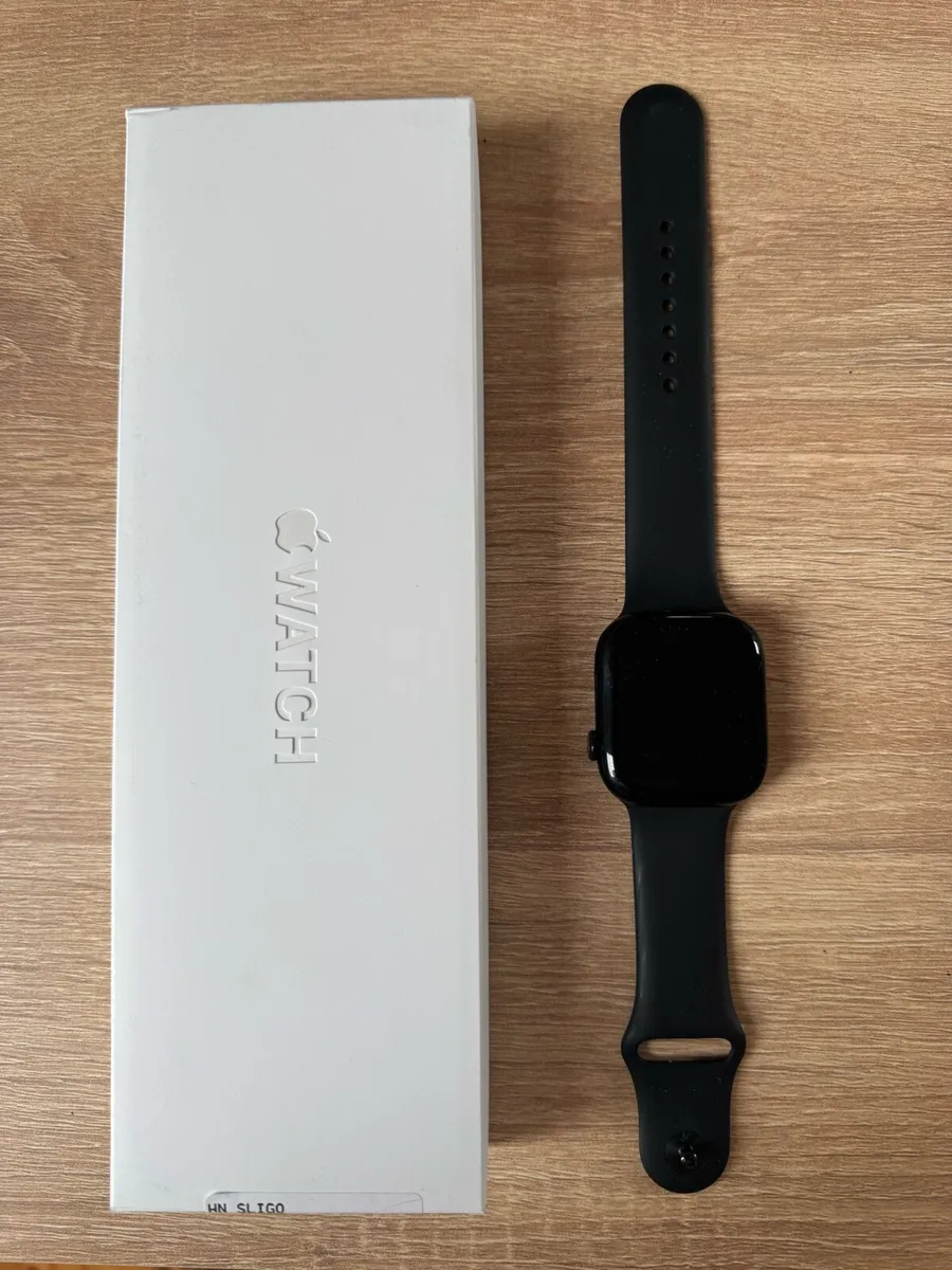 Apple Watch Series 10 46mm - Image 1