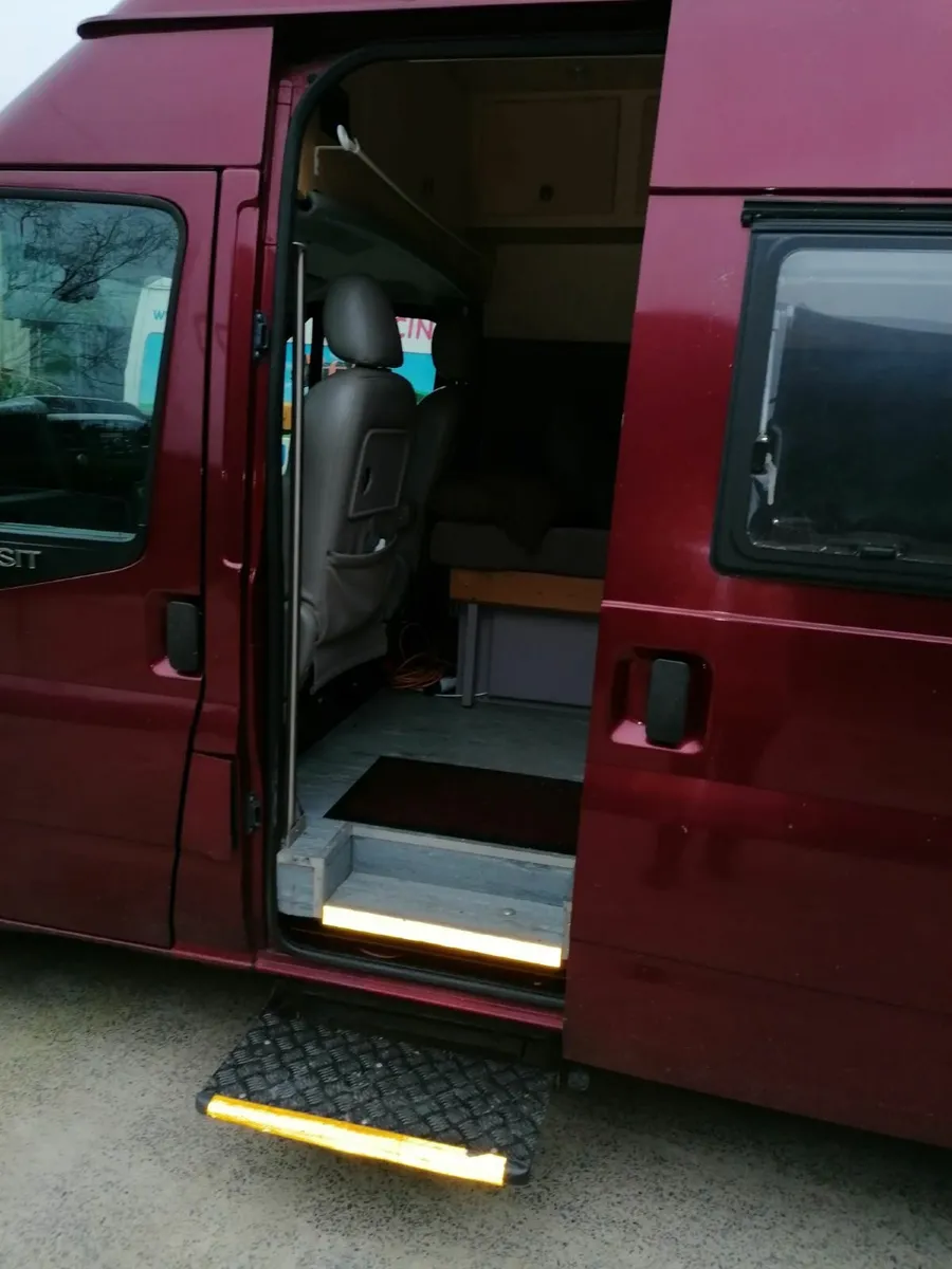 Camper van - Image 2