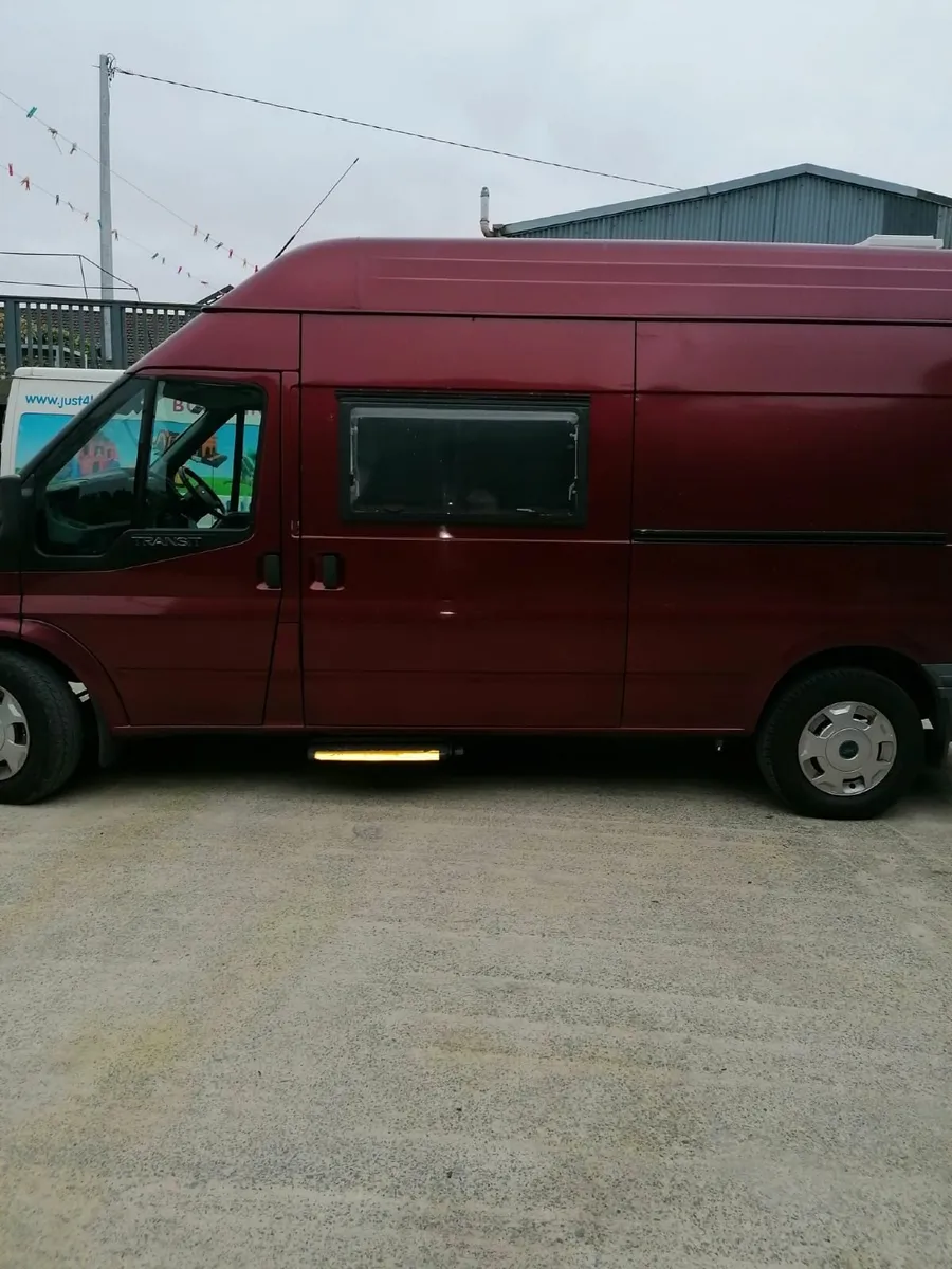 Camper van - Image 1