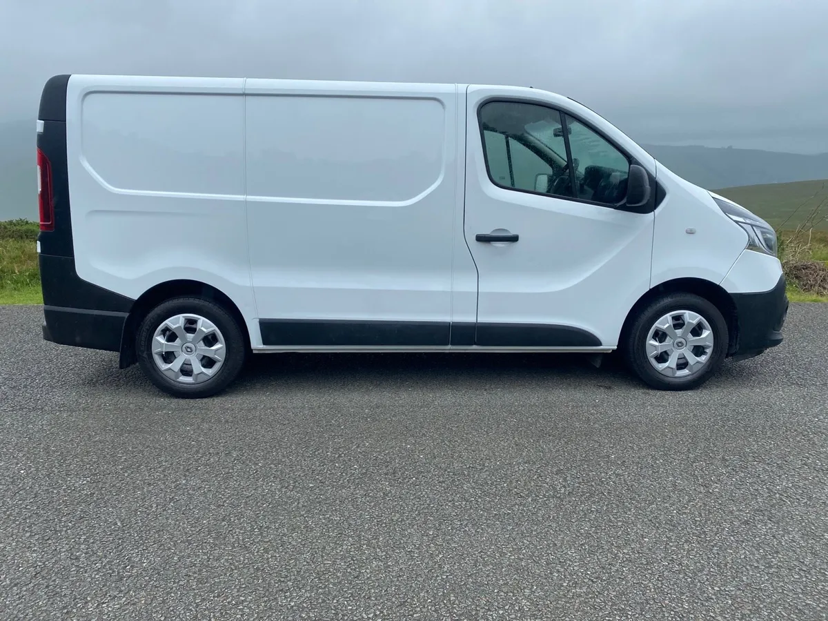 2019 Renault Trafic // Camper Conversion - Image 3