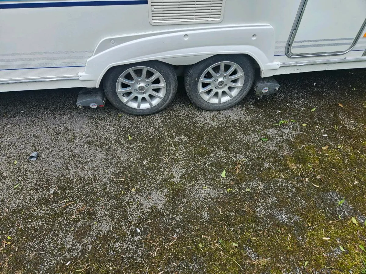 Sterling Elite 6 berth - Image 4