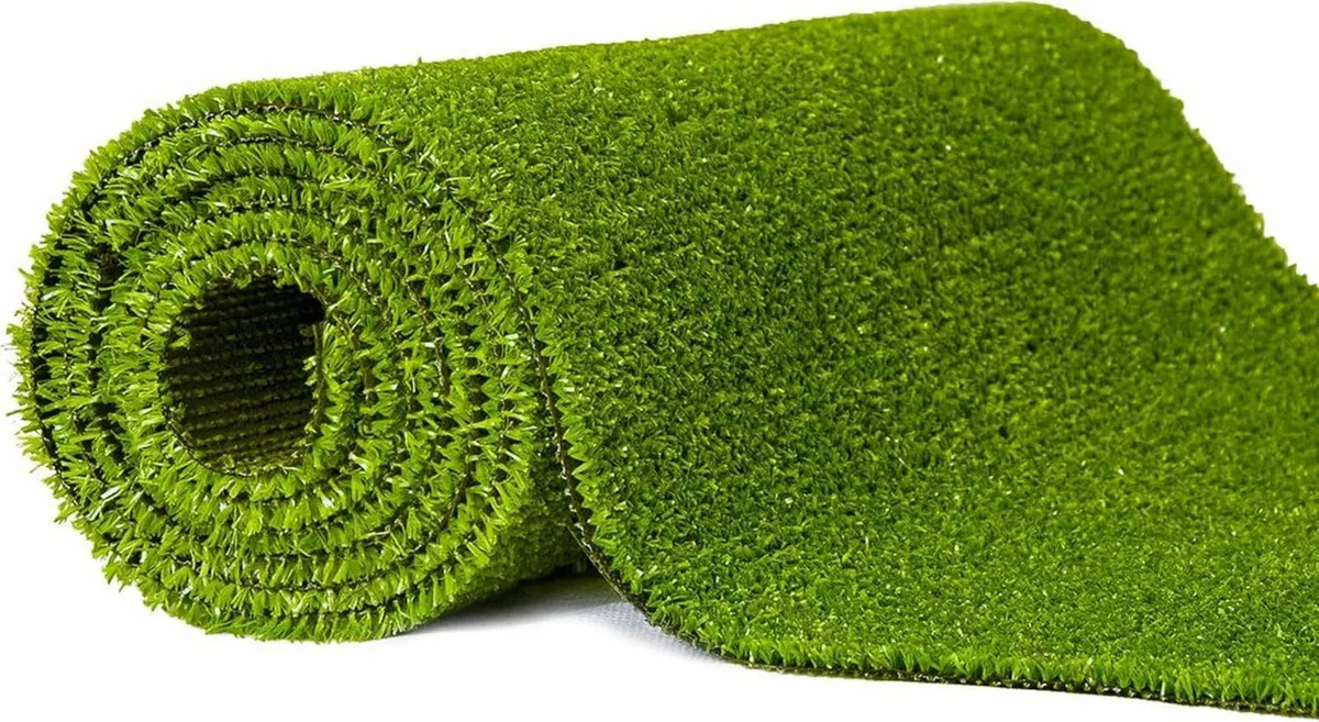 Artificial Grass Carpet Astro turf  – 13 x 18 ft - Image 1