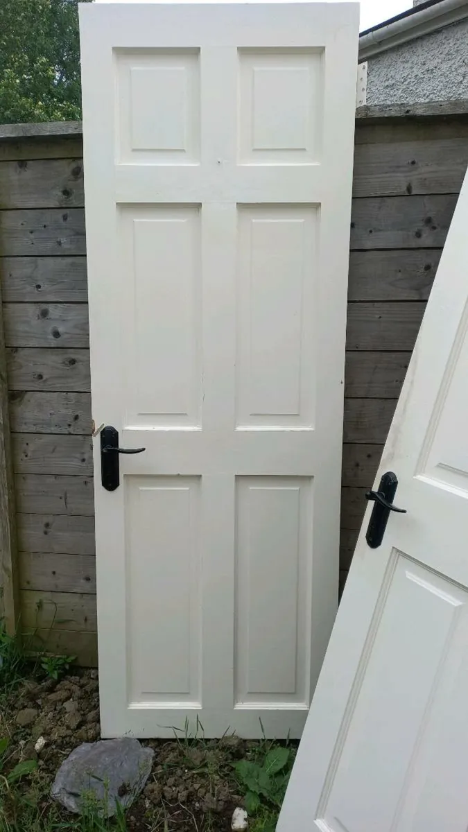 Solid wooden doors - Image 1