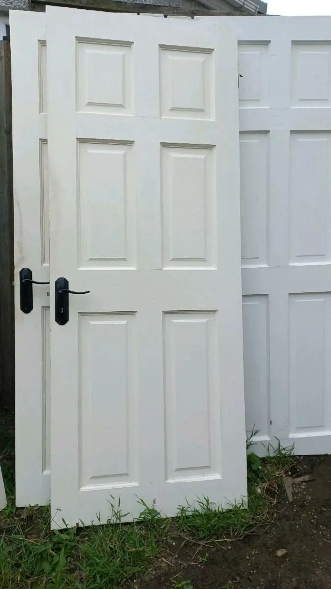 Solid wooden doors - Image 2