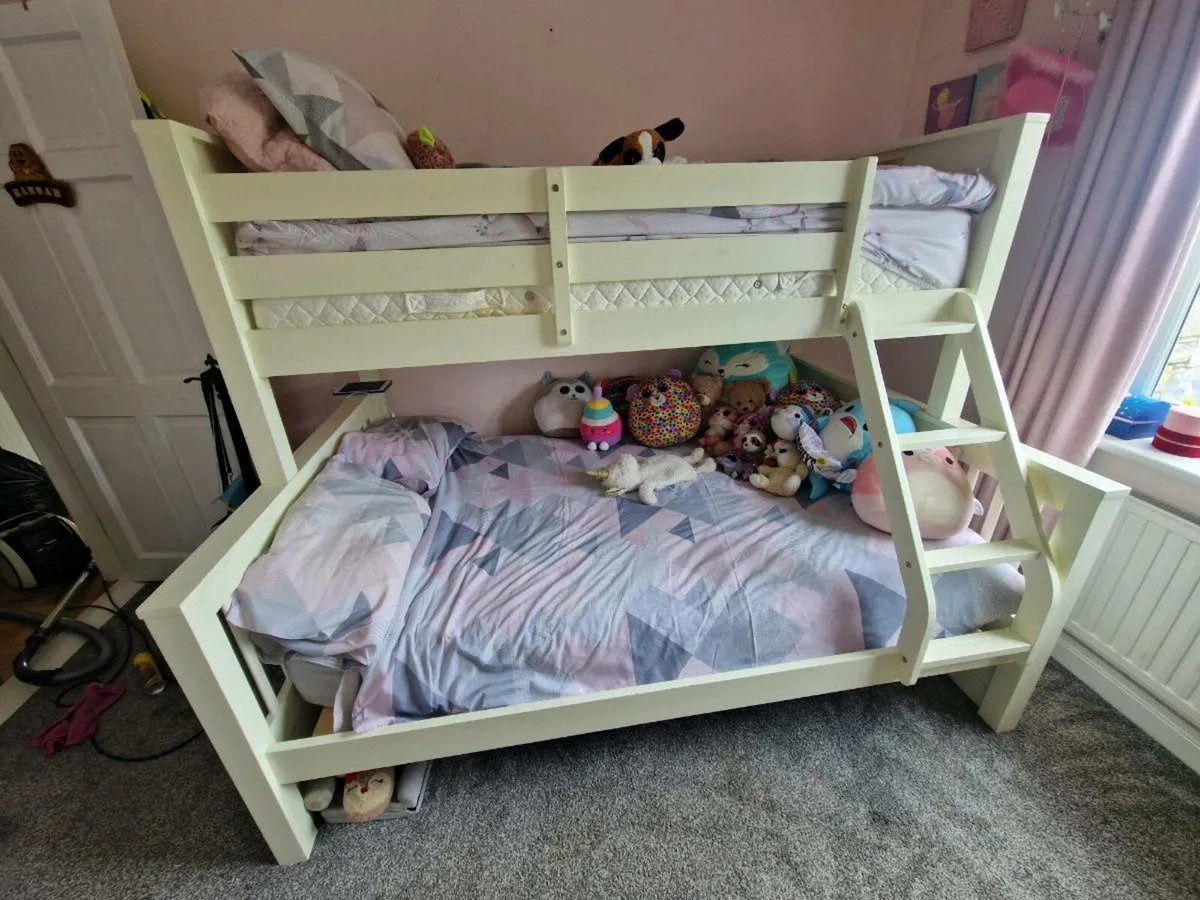 Solid Bunk beds - Image 2