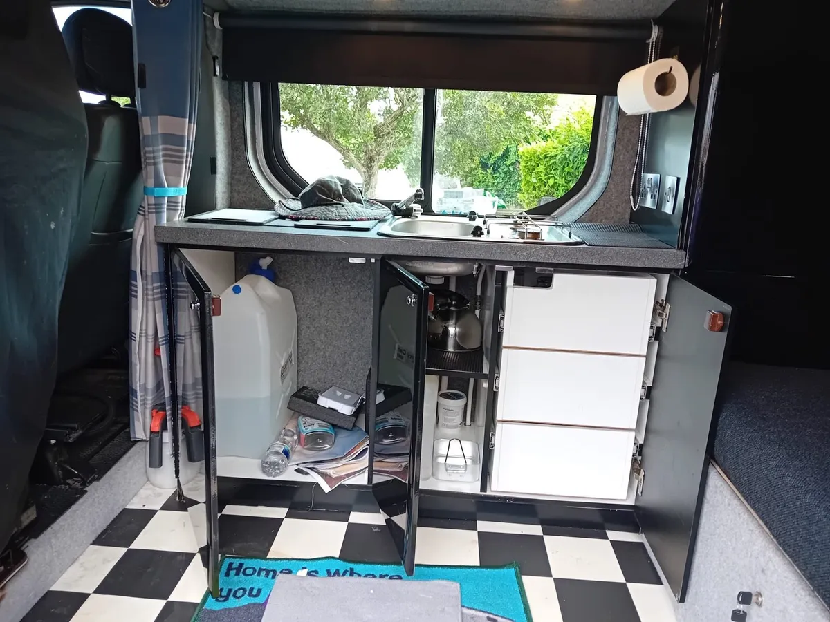 Renault traffic camper - Image 4