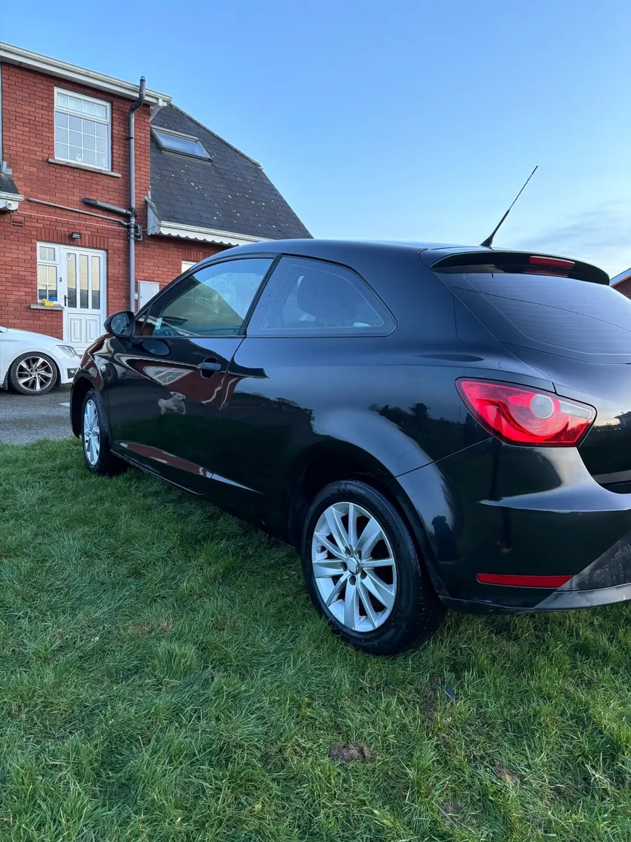 SEAT Ibiza 2014 - Image 2