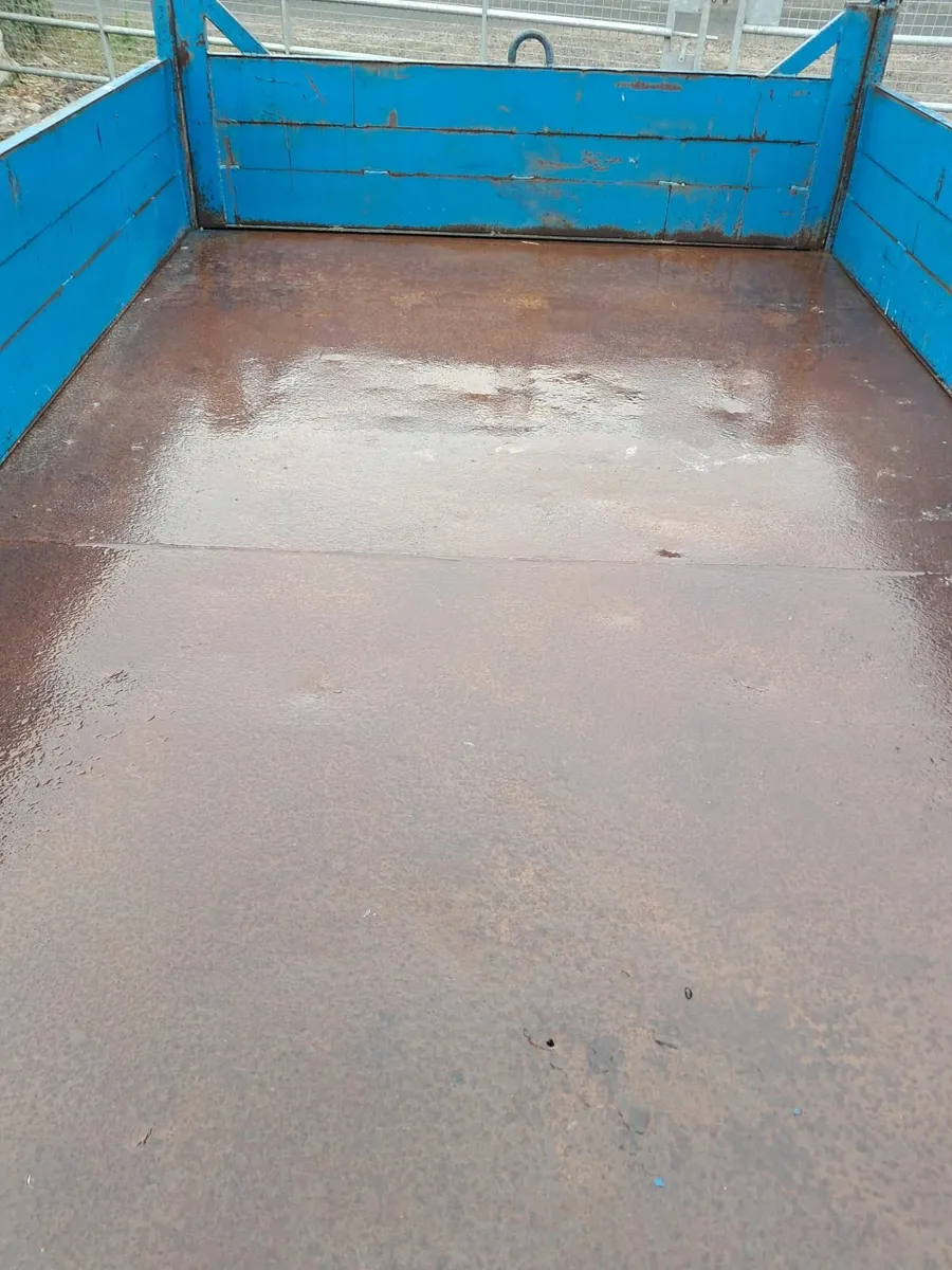 Tipping trailer - Image 2