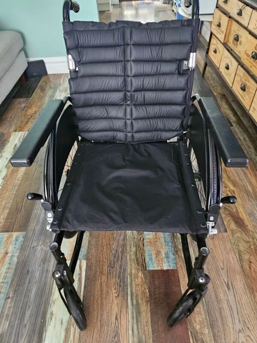 Wheelchair - Image 3