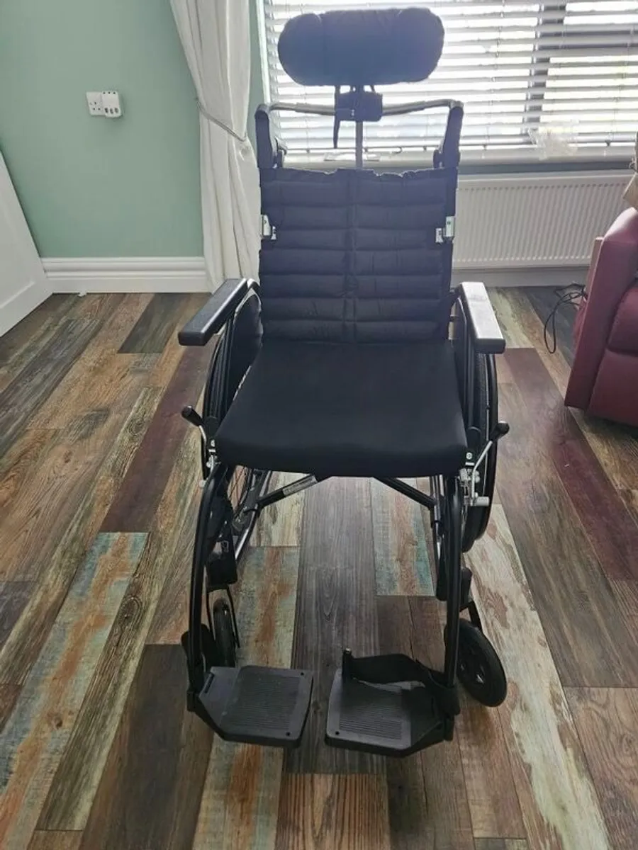 Wheelchair - Image 4