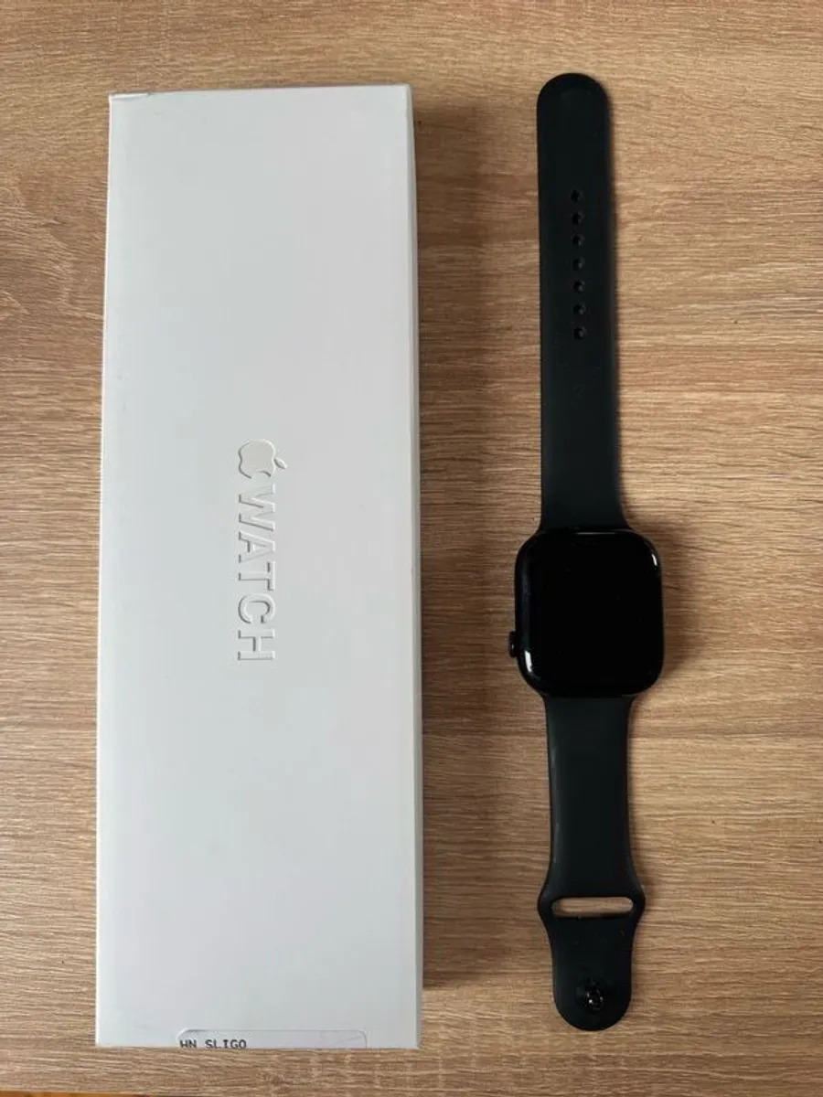 Apple Watch Series 10 46mm + AppleCare - Image 1