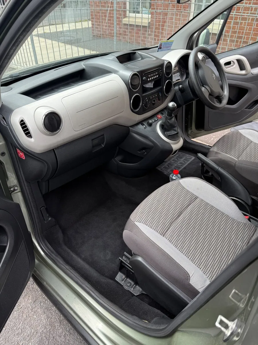 Peugeot Partner 2012 - Image 1