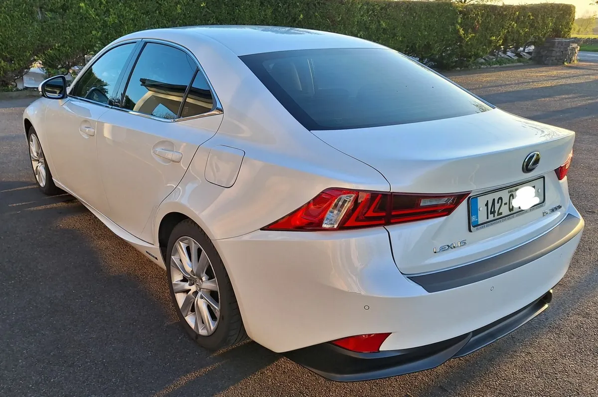 Lexus IS 2014 - Image 3
