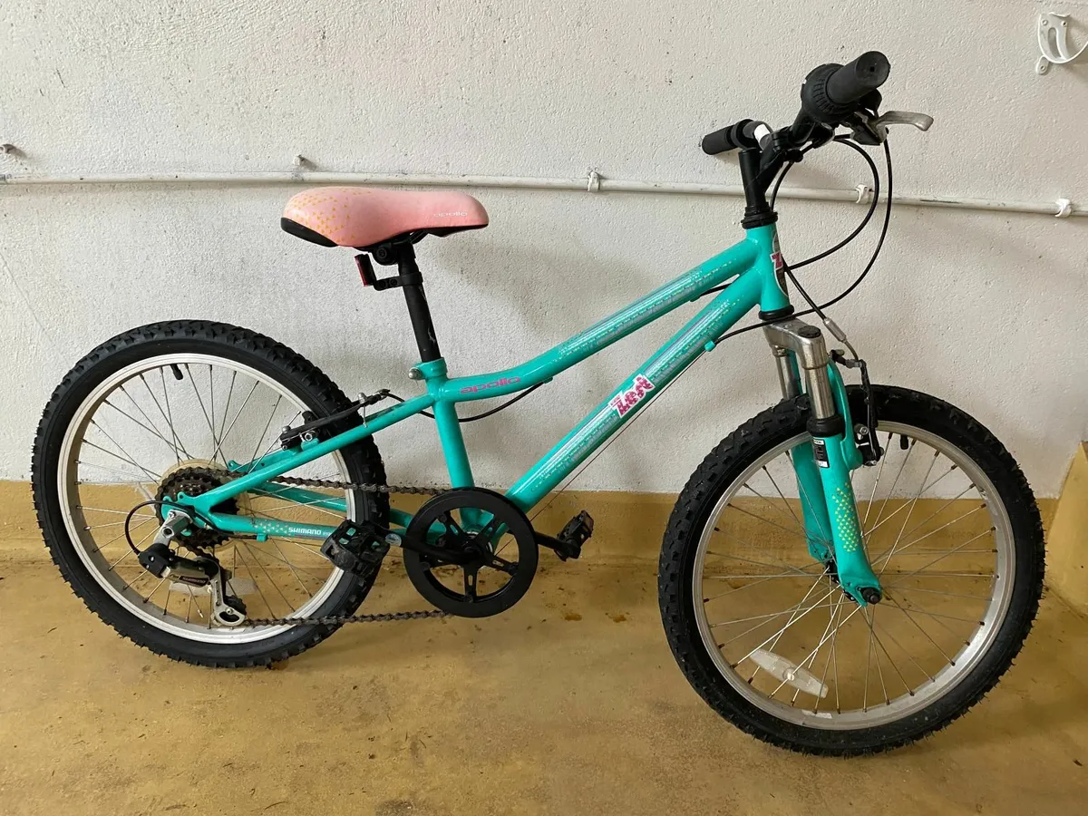 Girl's Bike - Image 1