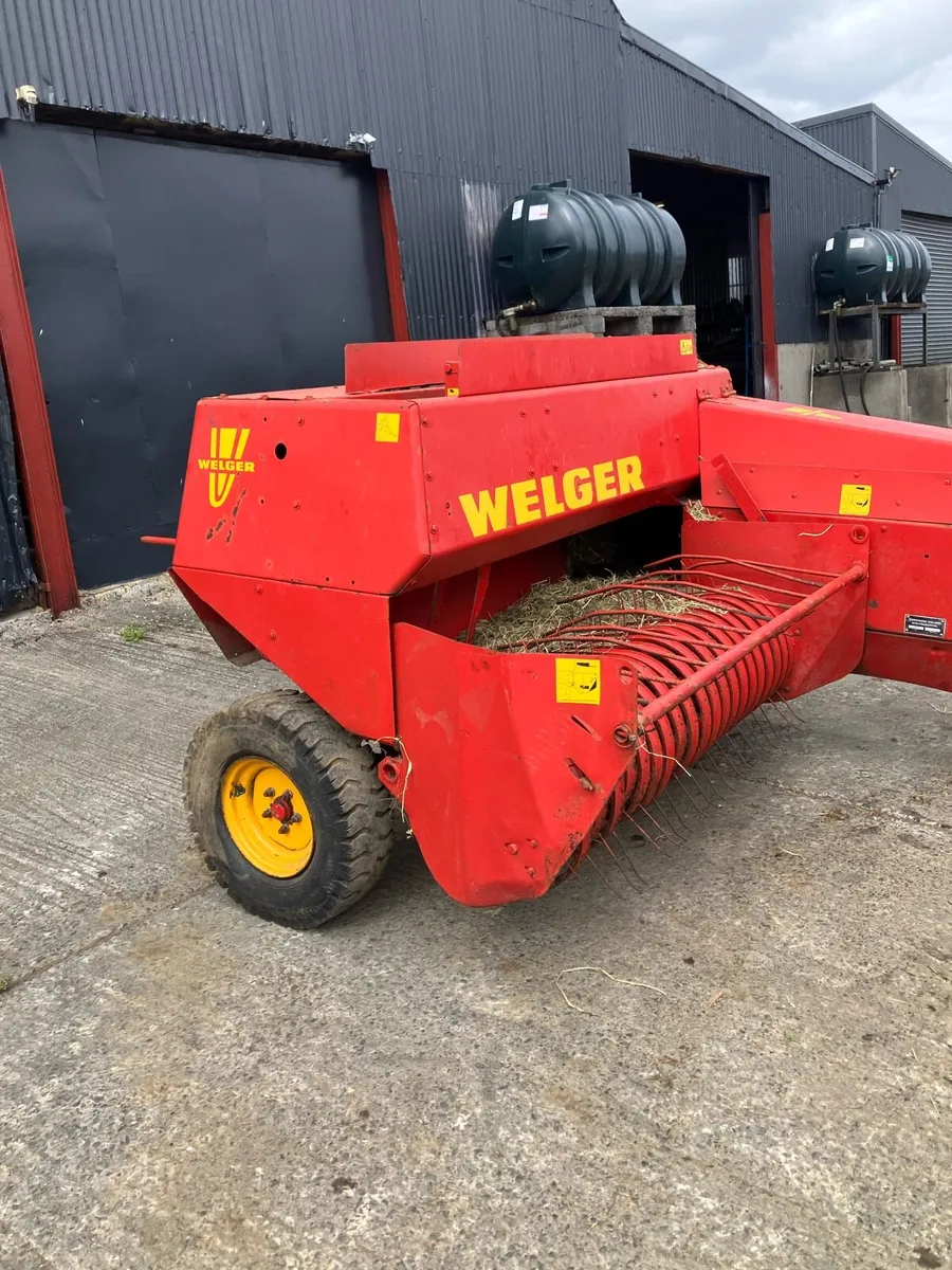 Welger square baler - Image 2