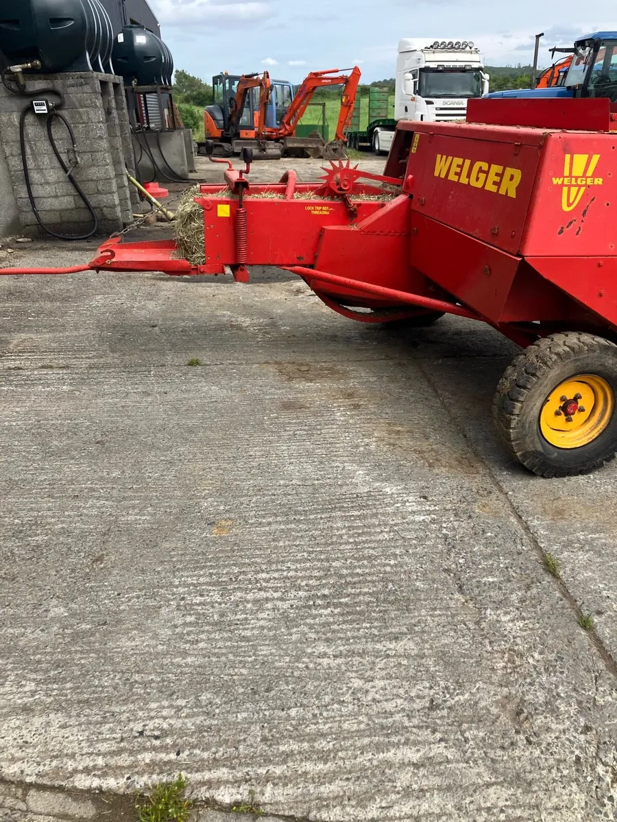 Welger square baler - Image 3