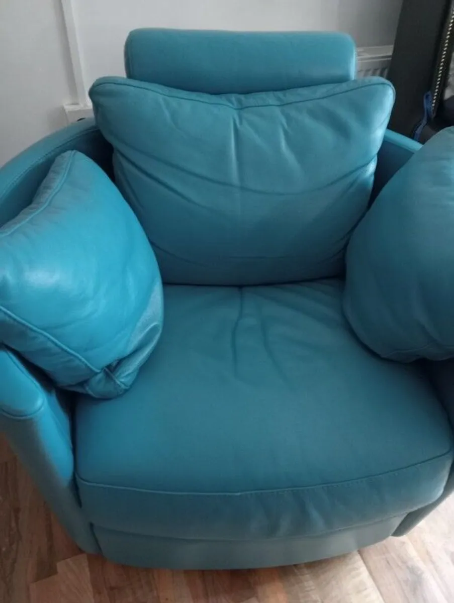 Fama Moon Leather Swivel Recliner Chair - Image 2