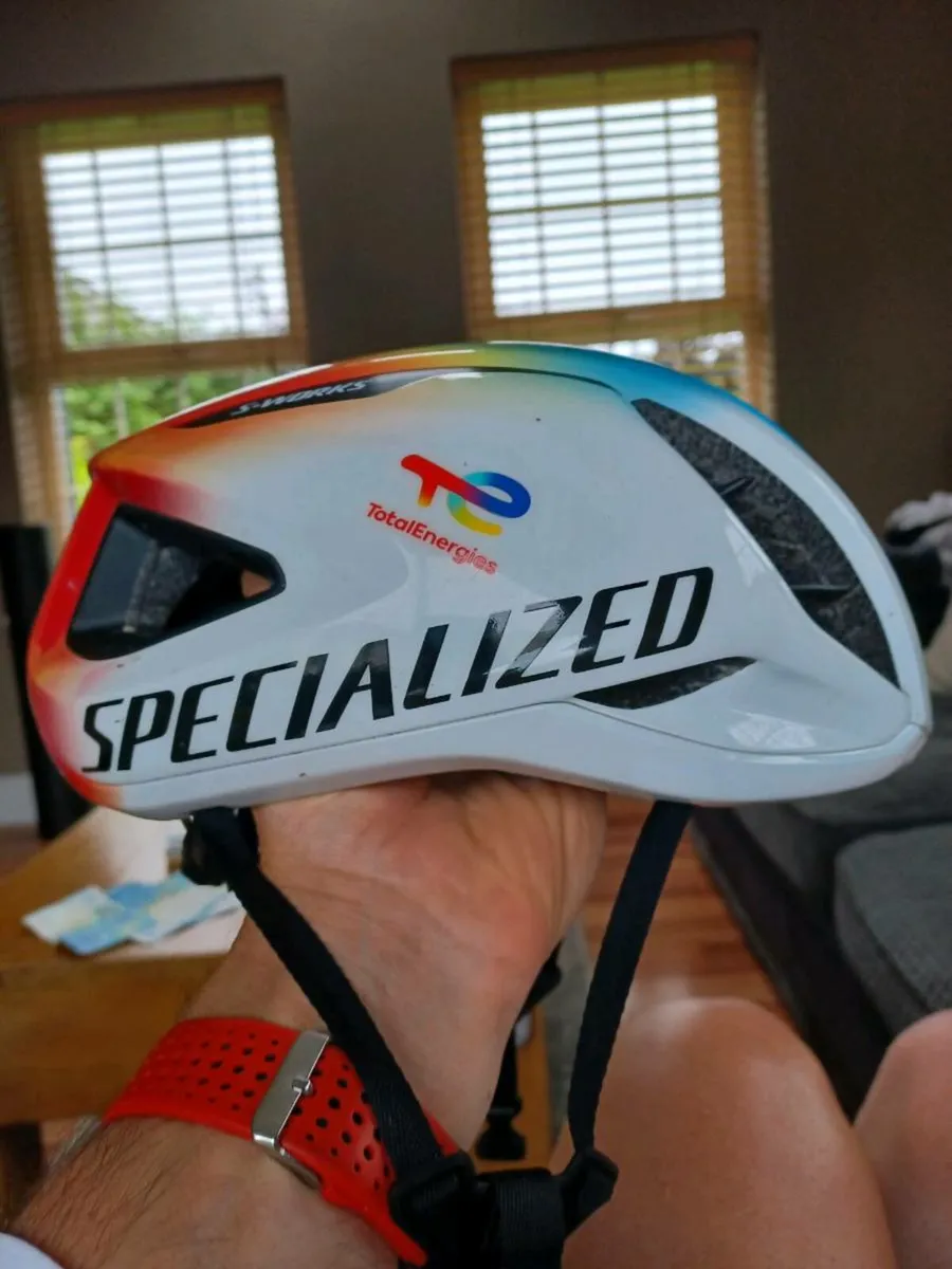 Specialized Bike Helmet - Image 4