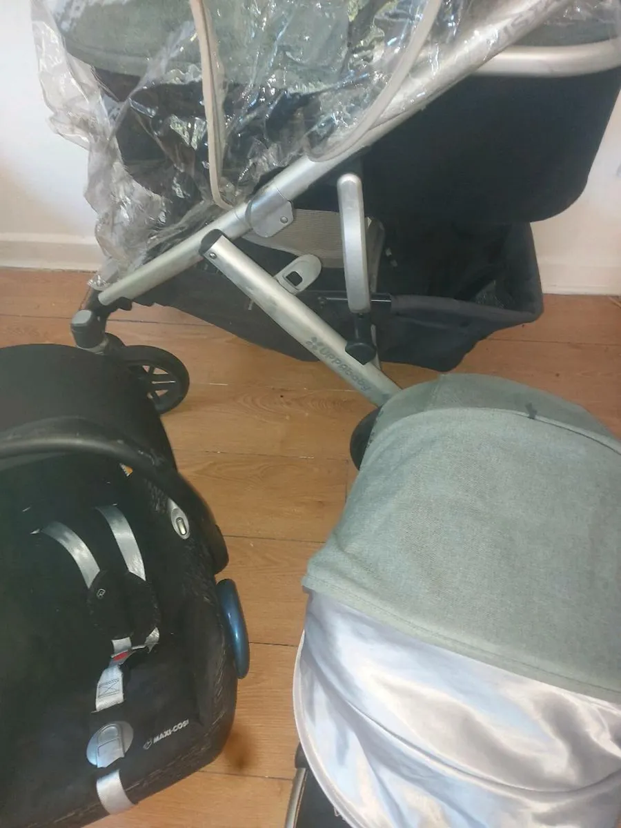 Uppababy vista travel system - Image 3