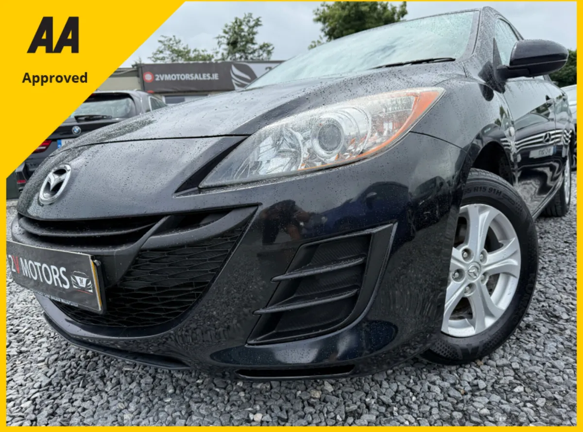 🔵 Mazda3 1.6D 110PS EXECUTIVE 4DR - Image 1