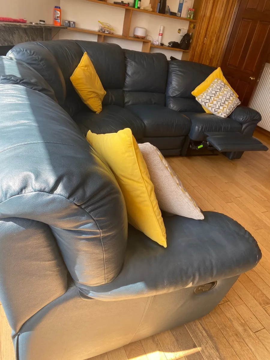 Large Leather Corner Sofa - Image 1