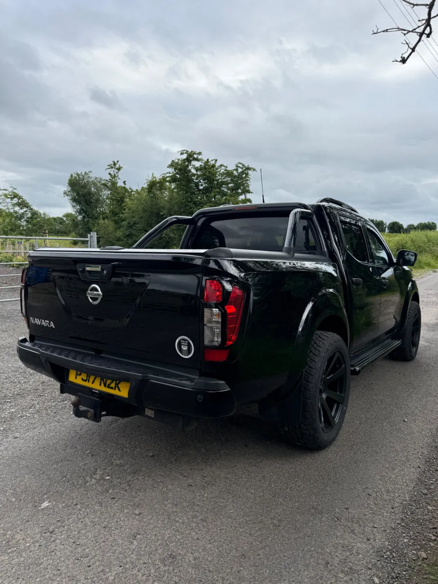 171 Nissan Navara 2.3 DCI 190 Tekna Auto - Image 4