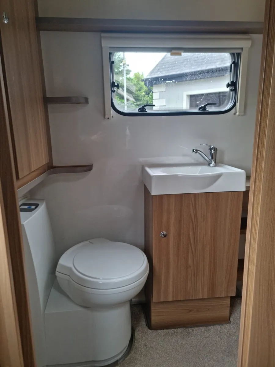 Caravan - Image 1