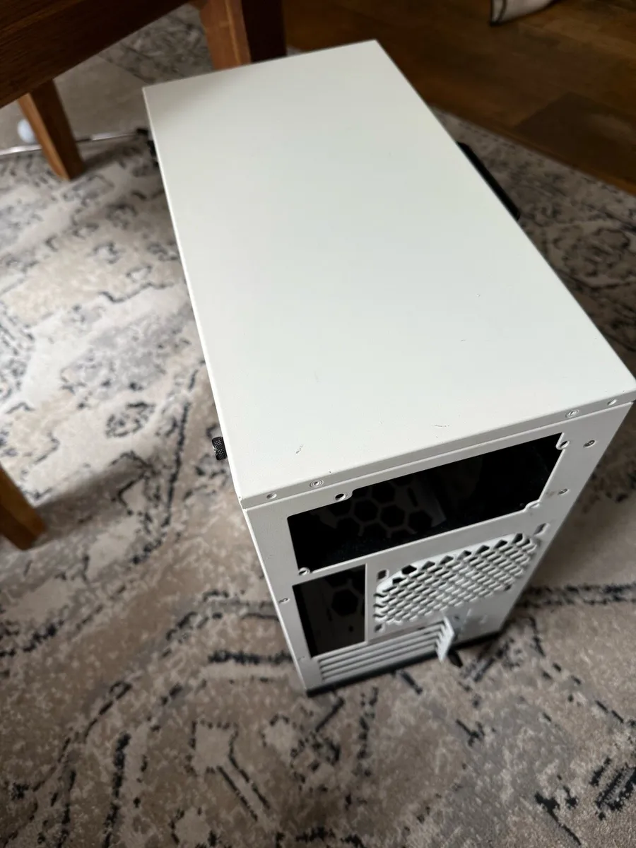 InWin 301C M-ATX PC Case - Image 2
