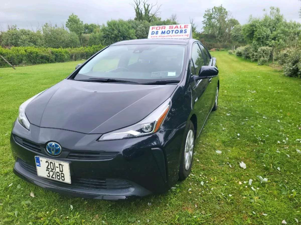 2020 Toyota Prius hybrid pearl white new model - Image 2