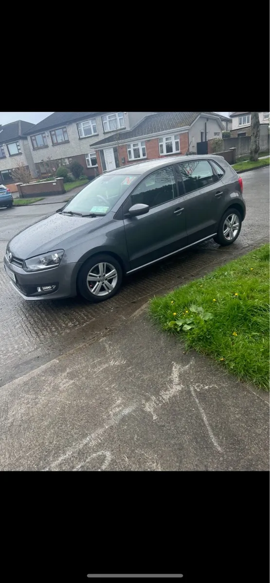 Volkswagen polo 2010 - Image 1