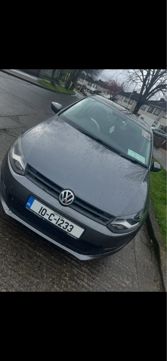 Volkswagen polo 2010 - Image 2