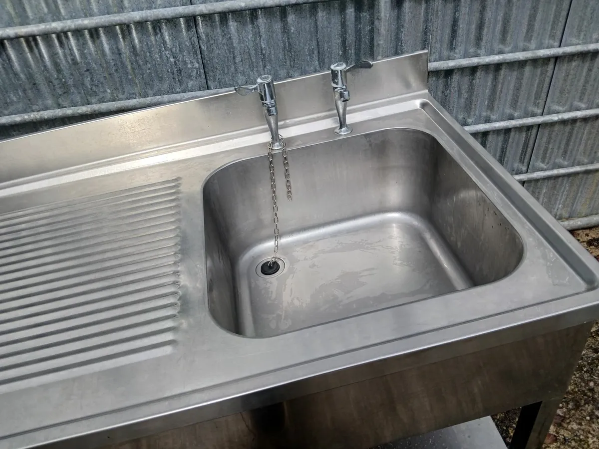 Stainless steel commercial sink unit delivered - Image 1