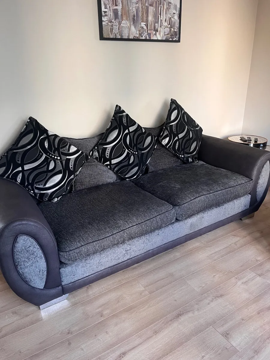 Sofa - Image 2