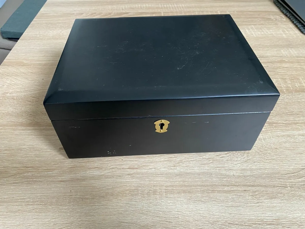 Humidor - Image 2