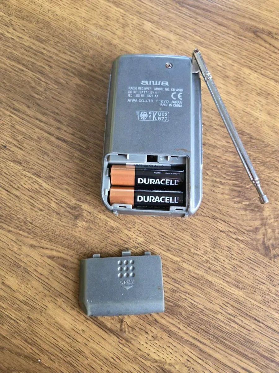 FM/AM Radio (pocket size) - Image 2