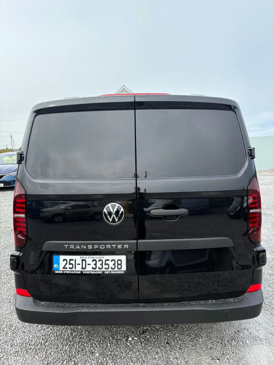 Volkswagen Transporter 2025 - Image 4