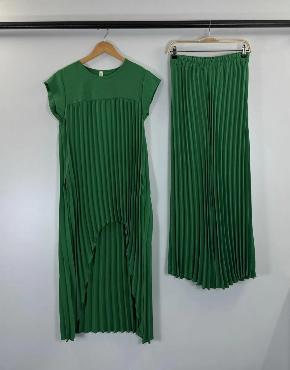 Trousers set one sz fits 12/18.......48e - Image 2