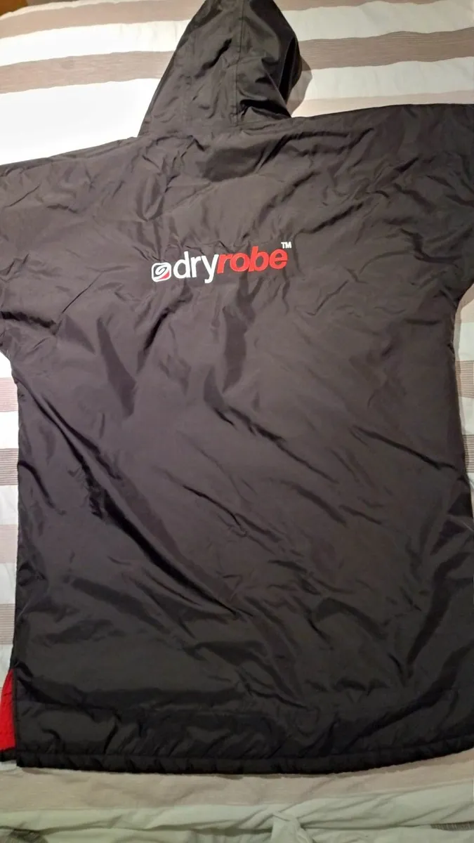DryRobe Advanced long sleeve M unisex Black & Red - Image 3