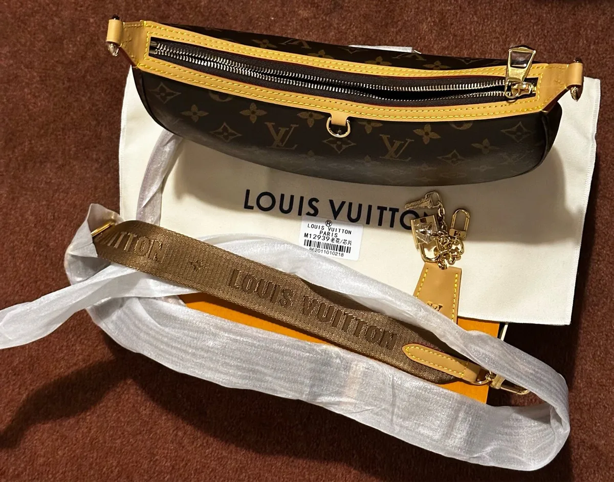 Louis Vuitton woman’s crossbody bag. - Image 1