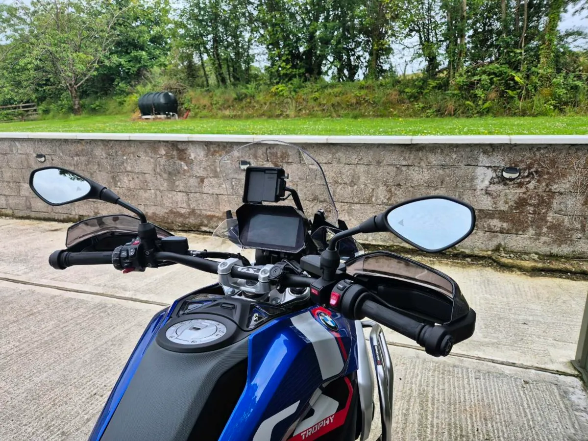 Bmw 1300 GS Trophy - Image 2