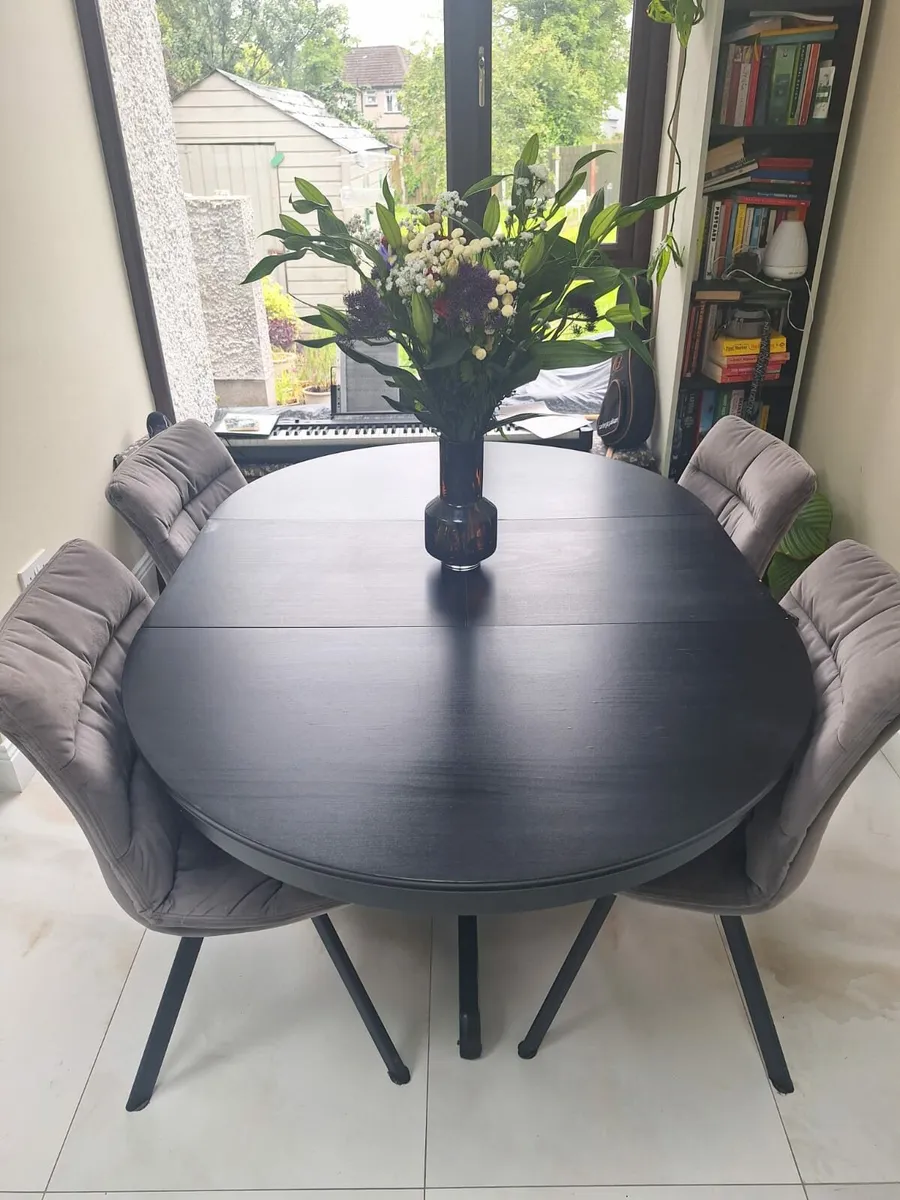 Dining Room table and chairs - Image 3