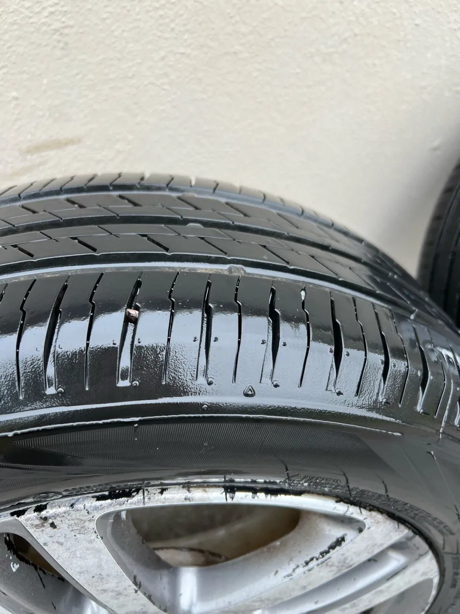 VW alloys with tyres - Image 4
