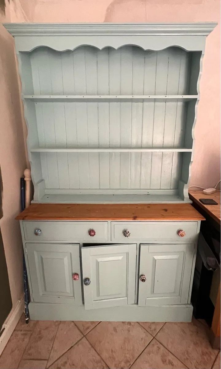 Kitchen dresser - Image 1