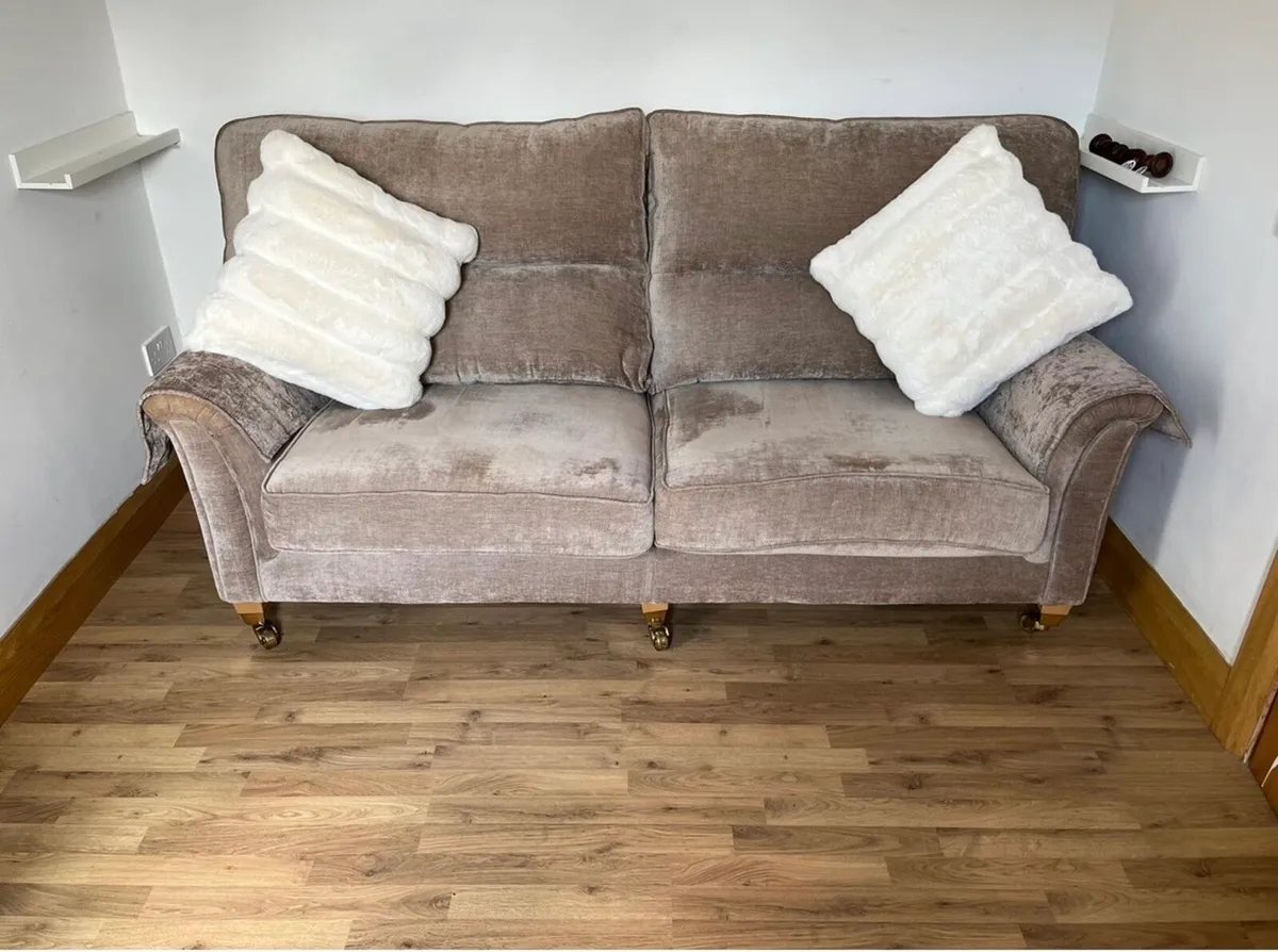 Fineline three seater sofa - Image 1