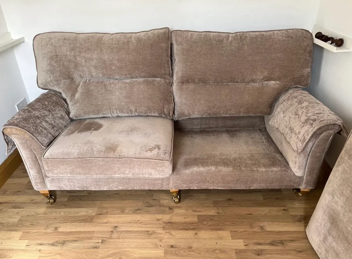 Fineline three seater sofa - Image 3