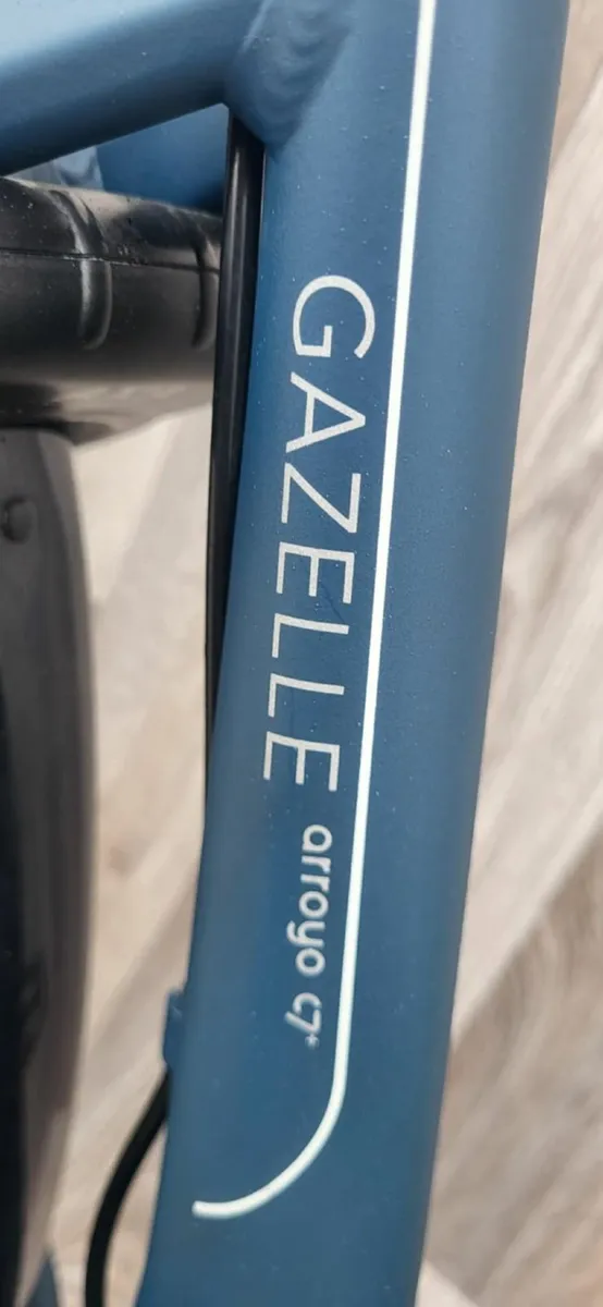 Gazelle,  Electric, E-bike like NEW - Image 4