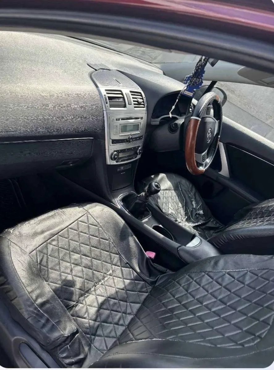 Car - Image 3