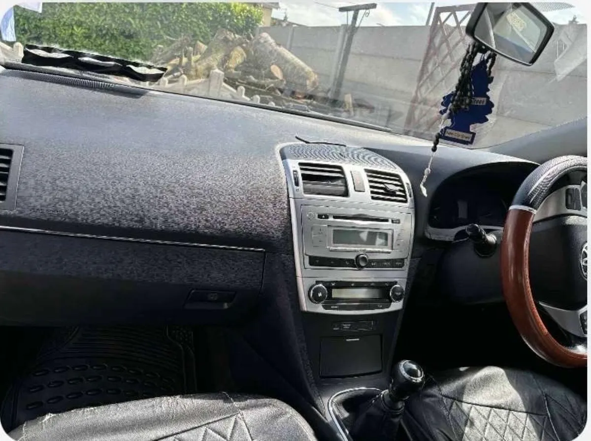 Car - Image 4