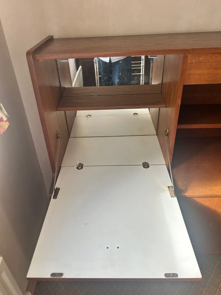 Mid century stonehill dining room cabinet - Image 1