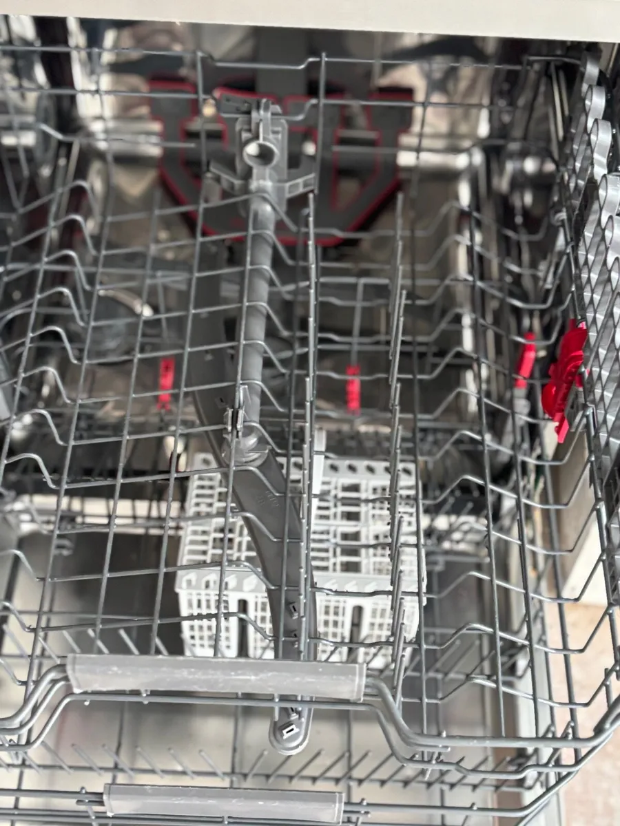 Dishwasher - Image 4